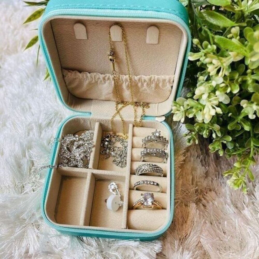 Small Travel Jewelry Box Organizer Display Portable convenient Case Color Blue‎